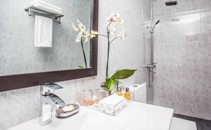 Bathroom - Lakraj Heritage (Matara)