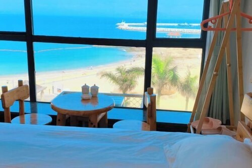 Zhuhai Wailingding Island Wanghaige (Beach Swimming Area)