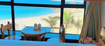 Zhuhai Wailingding Island Wanghaige (Beach Swimming Area)