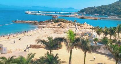 Zhuhai Wailingding Island Wanghaige (Beach Swimming Area)