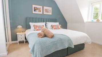 Cottage | 3 bedrooms, individually decorated, individually furnished, free WiFi