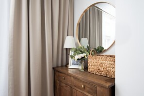 Interior - Beautiful Alnwick Apartment Two (Alnwick)