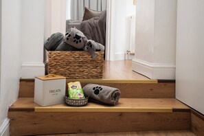 Interior - Beautiful Alnwick Apartment Two (Alnwick)