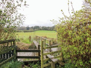 Cottage | Property grounds