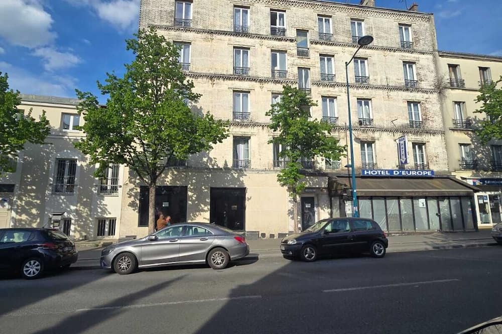 Hotel de l'Europe Pantin