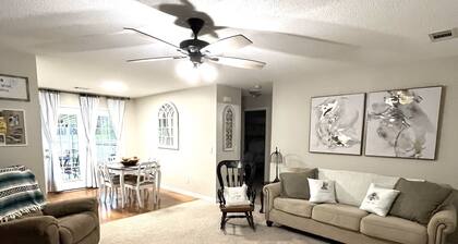 Charming Honey Bee Cottage 3BR 2 Bath home with WiFi and AC in lovely Tallassee