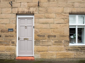 Exterior detail - Beautiful Alnwick Apartment One (Alnwick)