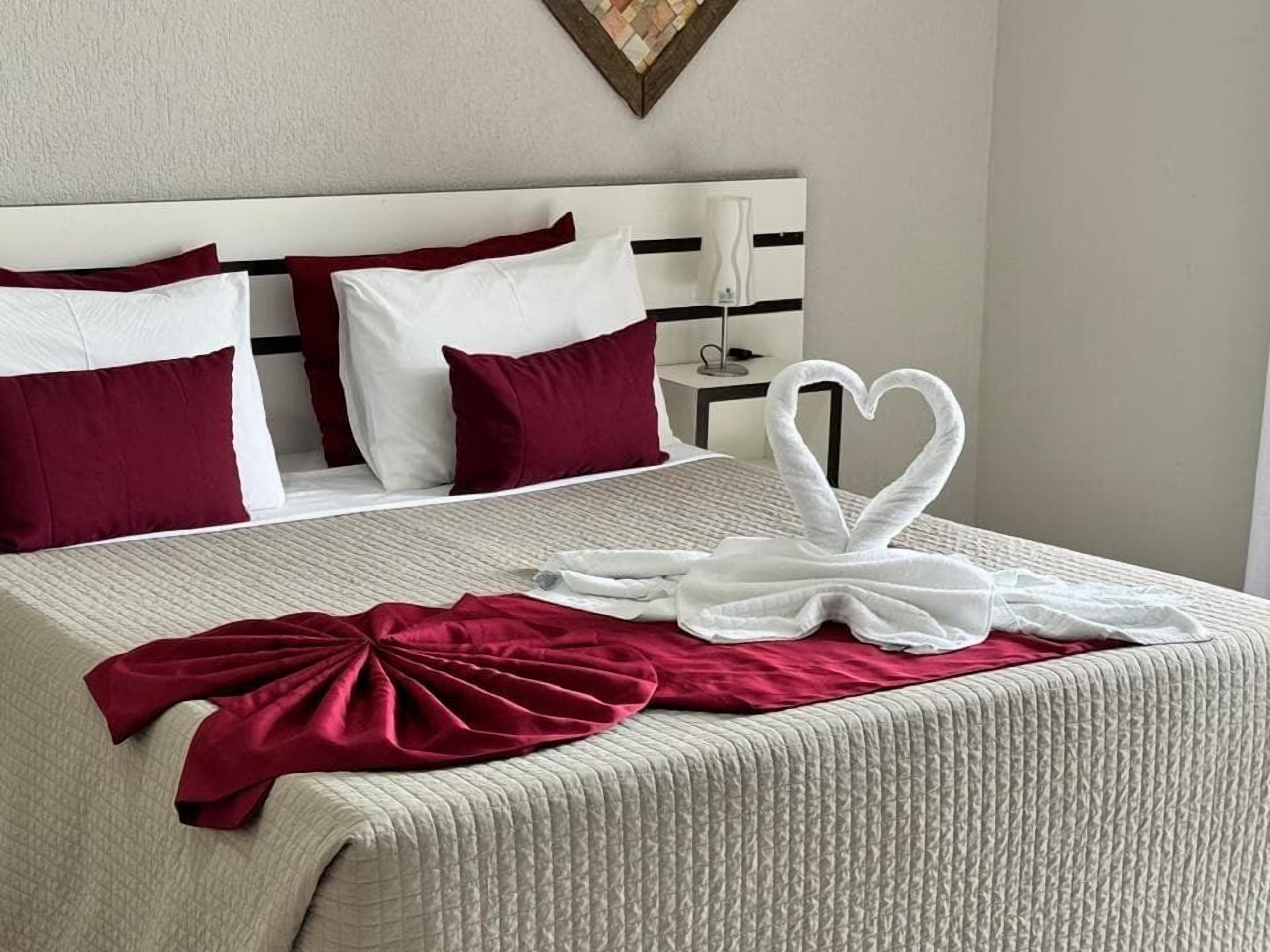 Minibar, wifi gratis y ropa de cama 