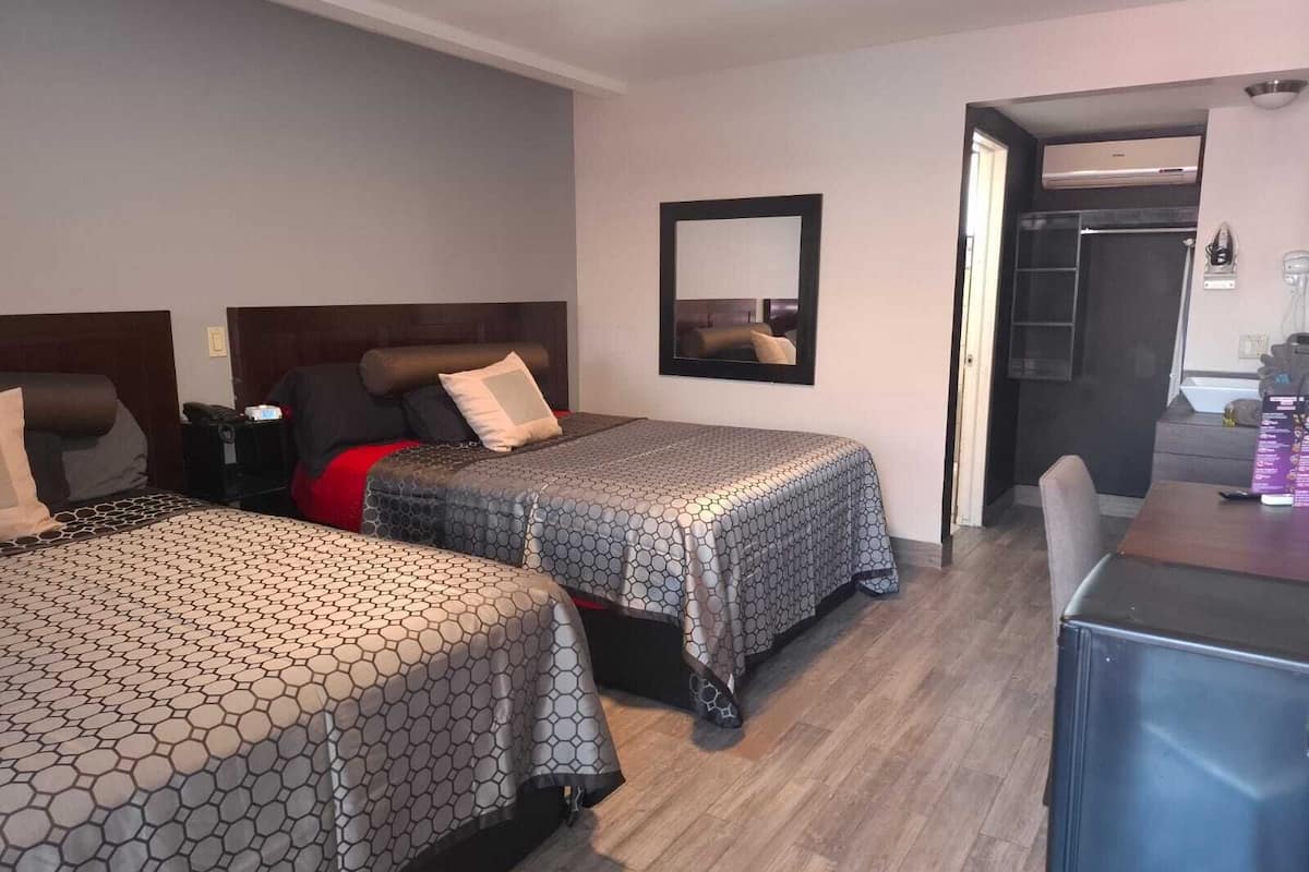 Laptop workspace, blackout drapes, iron/ironing board, free WiFi