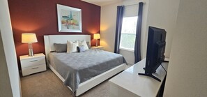 3 chambres, fer et planche à repasser, Wi-Fi gratuit, draps fournis