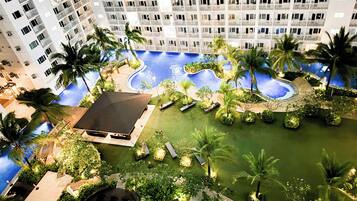 Apartamento Premium, acceso a la piscina, vistas a la piscina | Terraza o patio