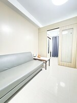 Panoramic Condo, Pool Access, Pool View | Living area