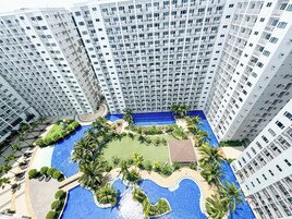 Comfort Condo, 1 Bedroom, Balcony, Pool View | Terrace/patio