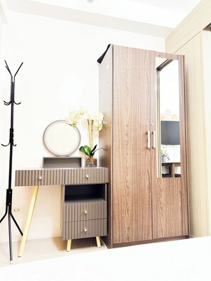 Premium Condo, Pool Access, Pool View | 1 bedroom, individually decorated, individually furnished, desk - Shore Residences Tower A/B Main Lobby Entrance (Pasay)