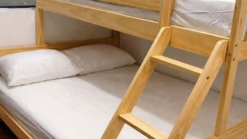 1 bedroom, desk, free WiFi, bed sheets
