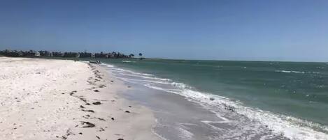 Sun-loungers, beach towels
