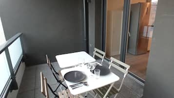Ulkoruokailutilat