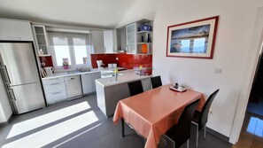 Dining - Apartment More with seaview balcony (Okrug Gornji)
