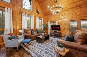 Smart TV, chimenea, videojuegos, futbolito