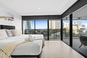 1 bedroom, in-room safe, iron/ironing board, free WiFi