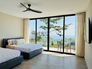 4 bedrooms, desk, free WiFi, bed sheets