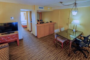 Free WiFi, bed sheets - Studio 6 Phoenix, Az – Sky Harbor (Phoenix)