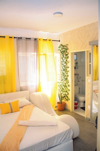 Monte de Cara Apartment