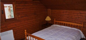 Desk, iron/ironing board, travel cot, free WiFi