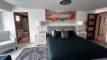 Comfort House | 3 bedrooms, Egyptian cotton sheets, premium bedding, iron/ironing board