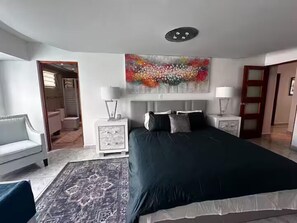 Comfort House | 3 bedrooms, Egyptian cotton sheets, premium bedding, iron/ironing board