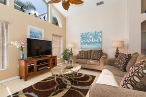 Villa | 3 bedrooms - Relaxing Oak Island Pool Villa Close to Disney (Kissimmee)
