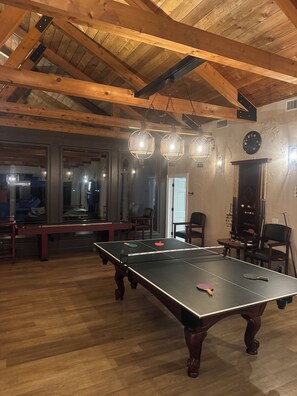 Spielezimmer