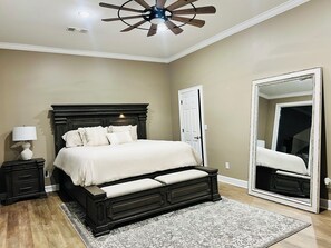 3 bedrooms, WiFi, bed sheets