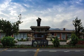 Unclassified image, 4 of 81, button - Qiyuan Boutique Holiday Manor (Binchuan)