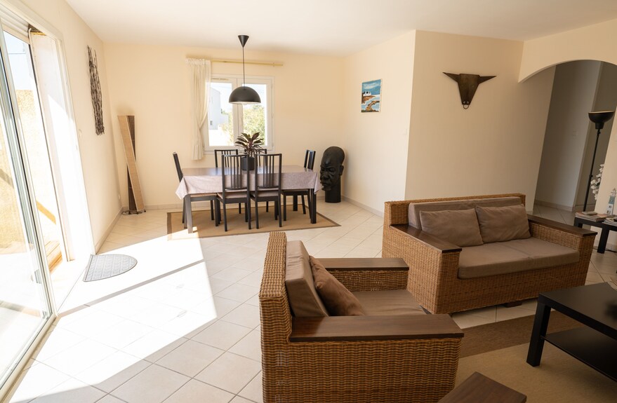 Riboleys Ebenerdige Villa Mit Pool & Klima - Vias