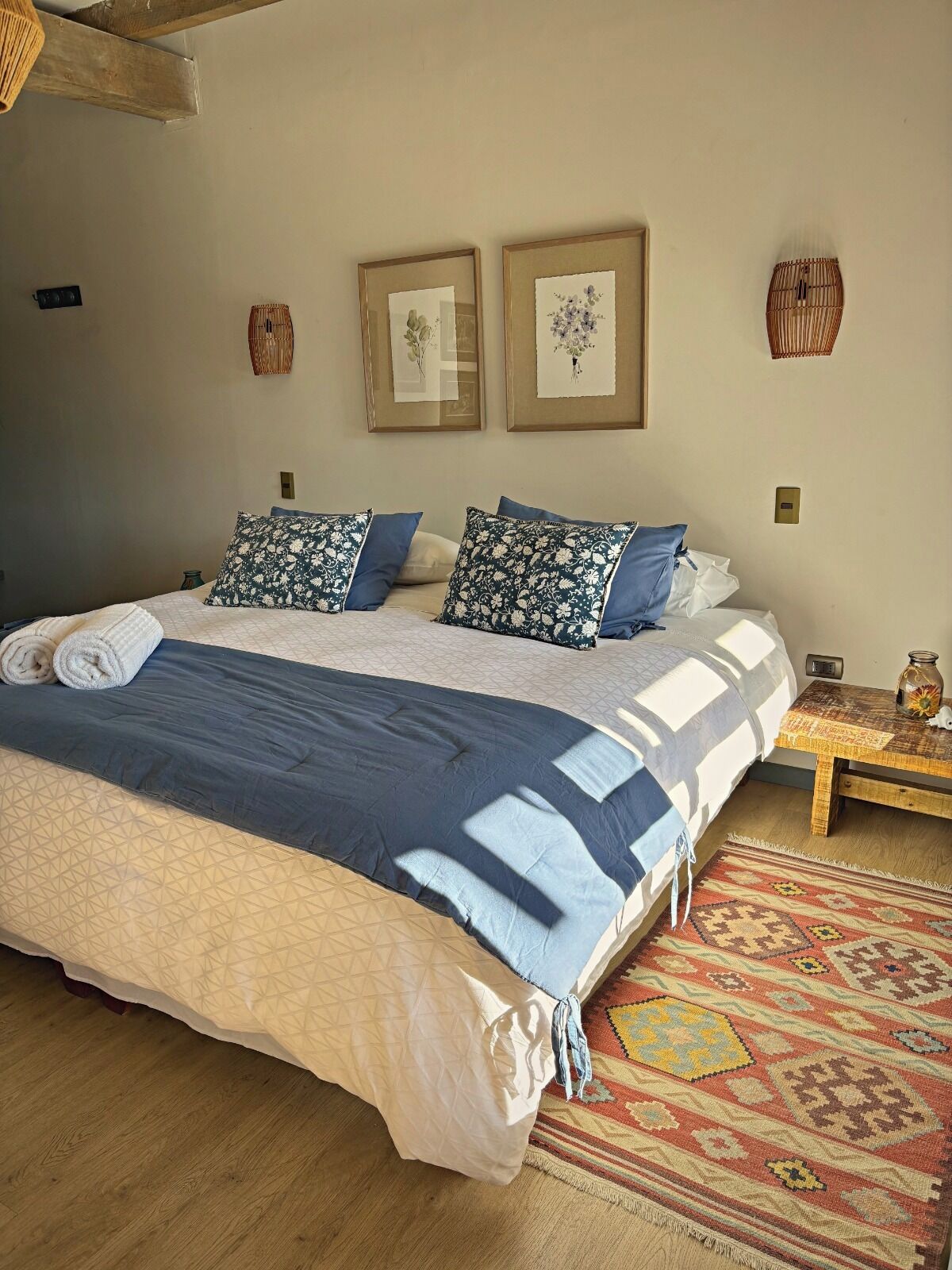 Standard Double or Twin Room, Pool View | Bed sheets