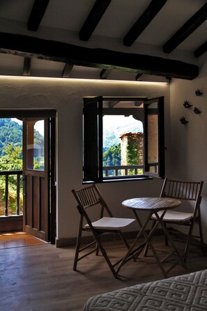 El Cuelebre | Terrace/patio - La Posada de la Xana (Quiros)