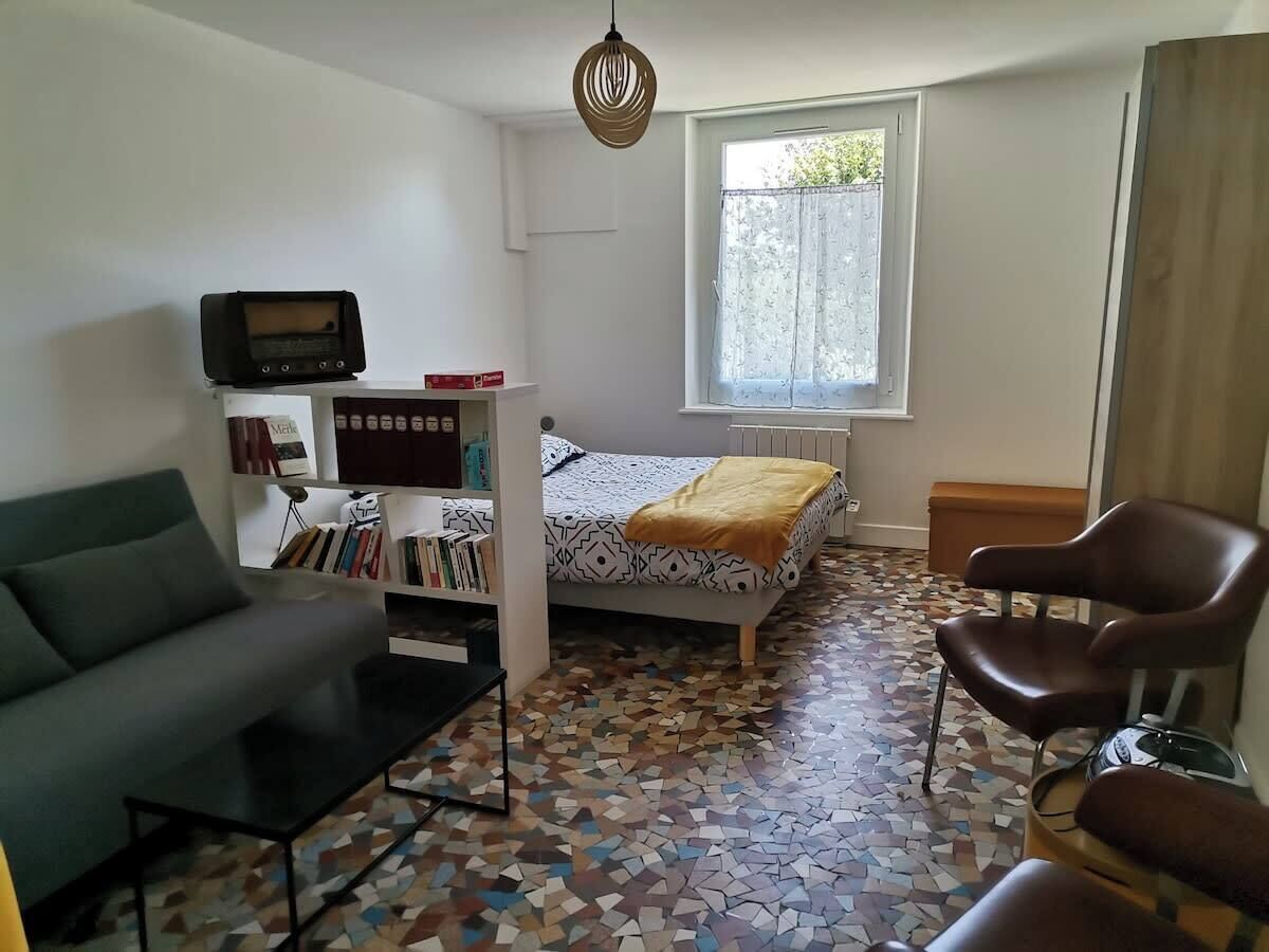 4 chambres, fer et planche à repasser, lit parapluie, Wi-Fi