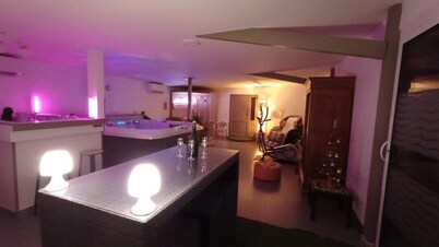 Gîte familial 4 chambres, 8-10 personnes Eguzon