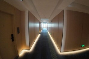 Ảnh chưa phân loại, 3 trong số 17 ảnh, nút