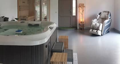 La source - Bungalow avec terrasse à Eguzon
