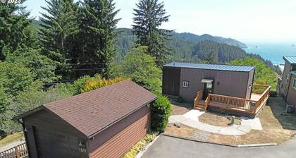Modern Tiny Home with a View in Whaleshead