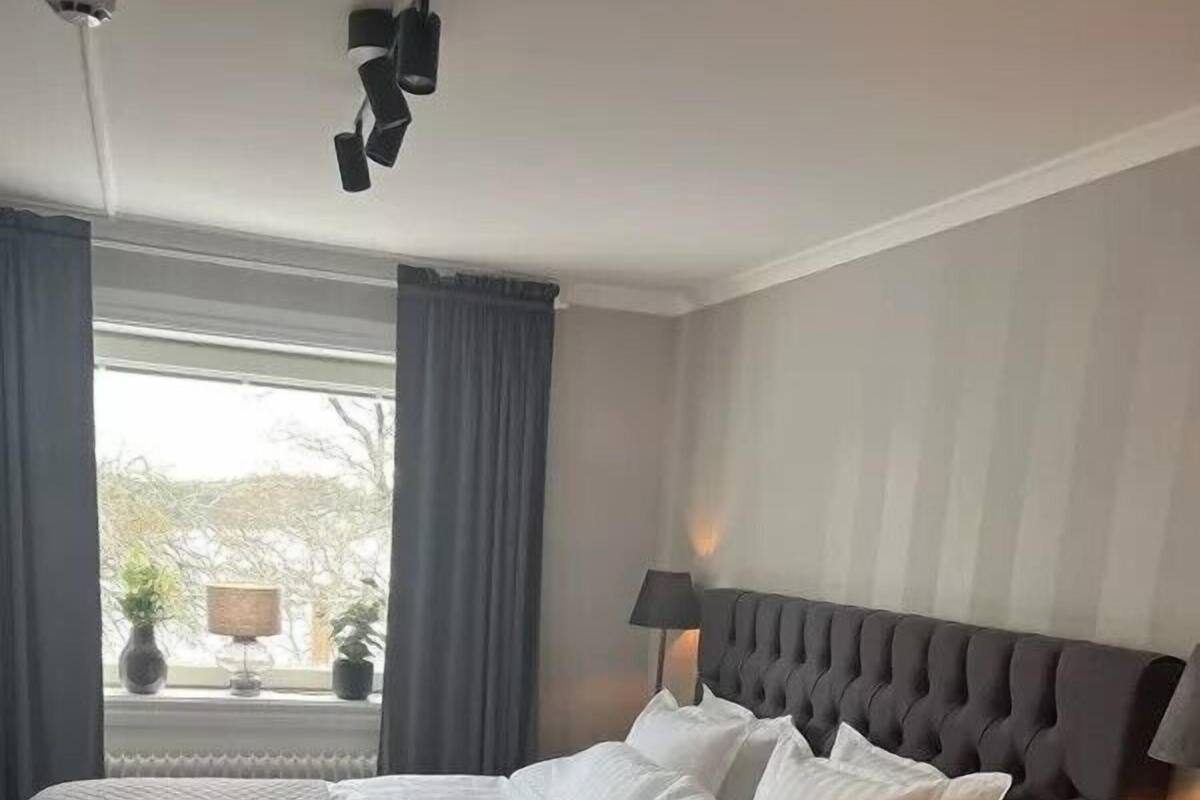 Deluxe Double Room, Patio, Lake View | WiFi (free)
