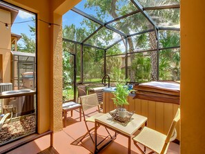 4 bedrooms - Luxury Townhome Near Disney w Resort Amenities (Kissimmee)