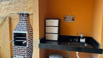 Maison, véranda, vue canal | Terrasse/Patio