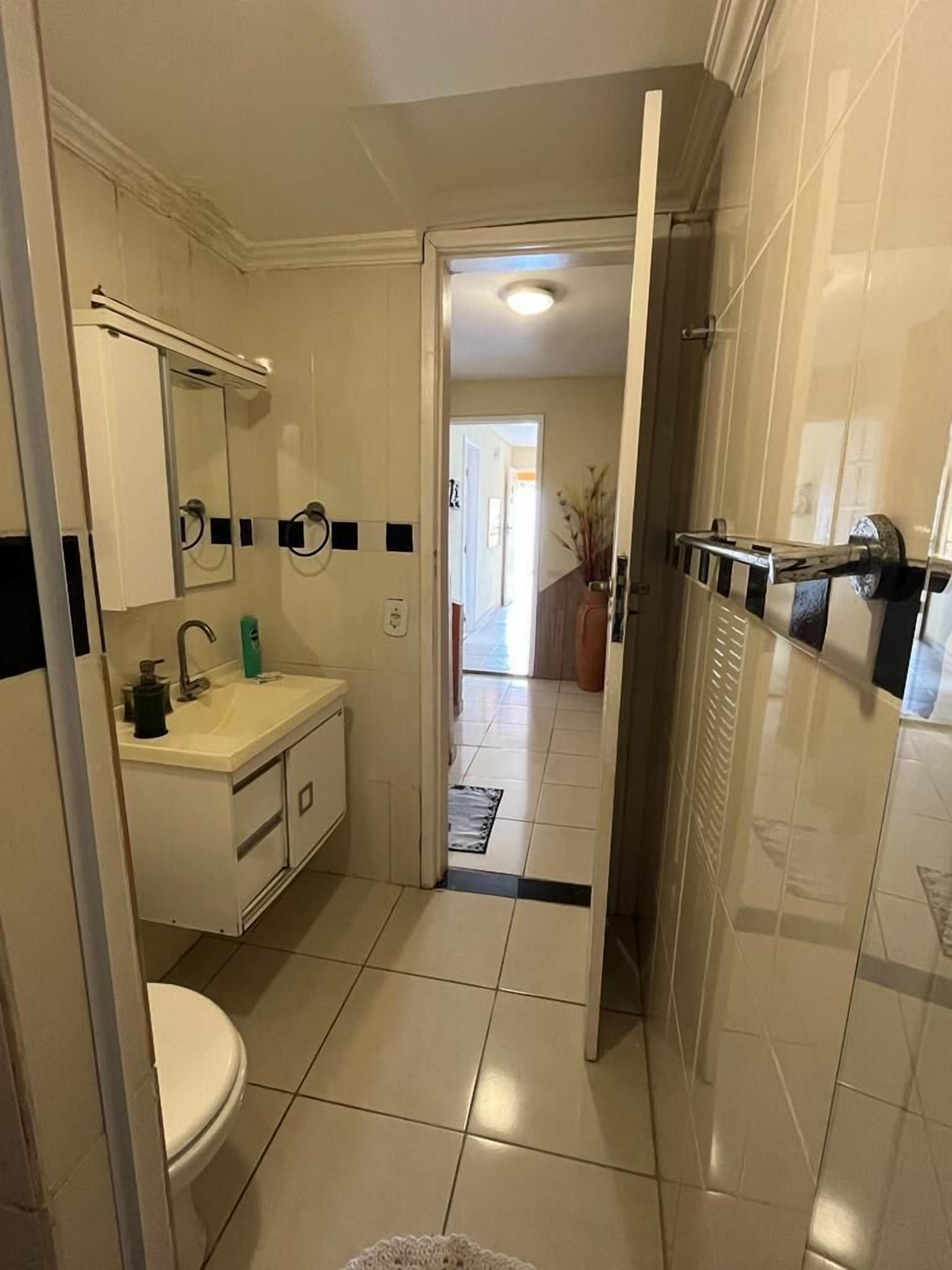 Ferienhaus, Veranda, Kanalblick | Badezimmer