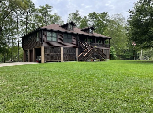 Edisto River Waterfront Cabin in Saint George