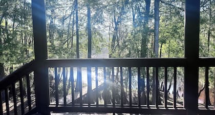 Edisto River Waterfront Cabin in Saint George