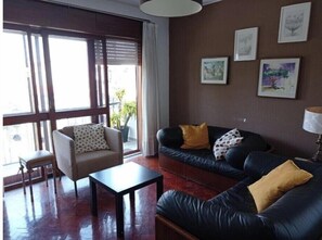 Smart TV - Casa De Salgueiros (Porto)