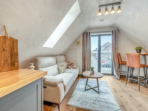 Living area - 2 bedroom accommodation in Narbeth (Narbeth)
